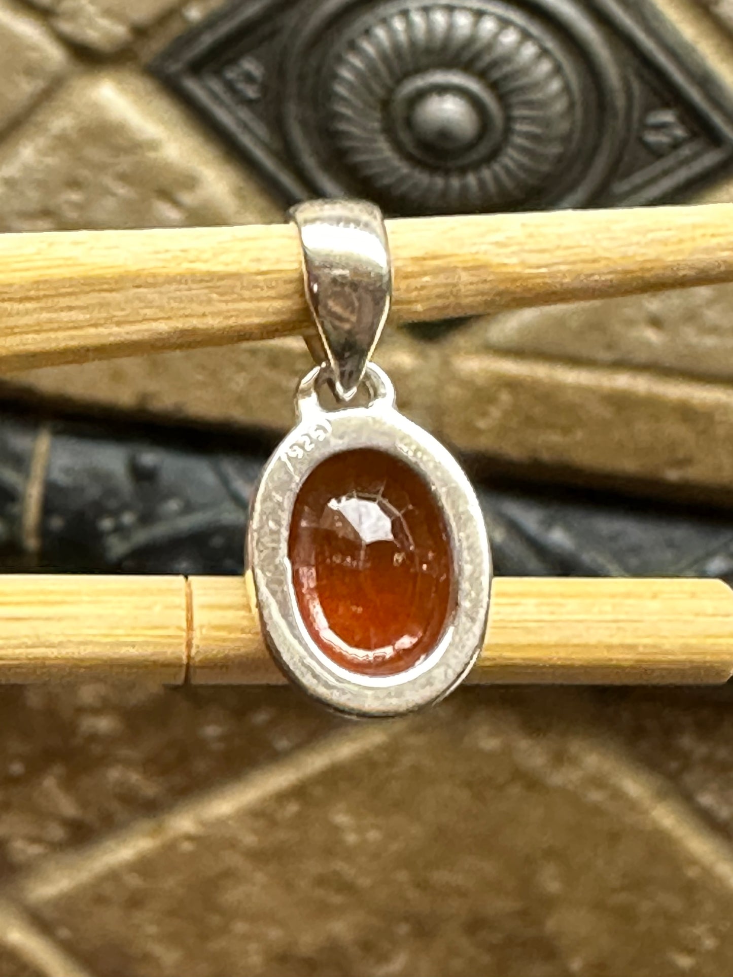 Natural Hessonite Garnet 925 Solid Sterling Silver Pendant 20mm