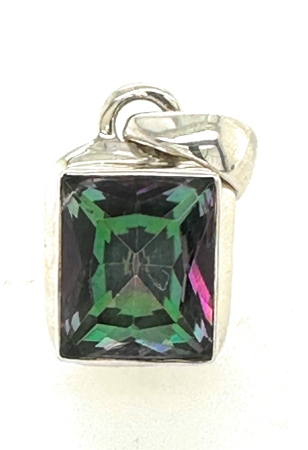 10ct Rainbow Mystic Topaz 925 Solid Sterling Silver Pendant 20mm