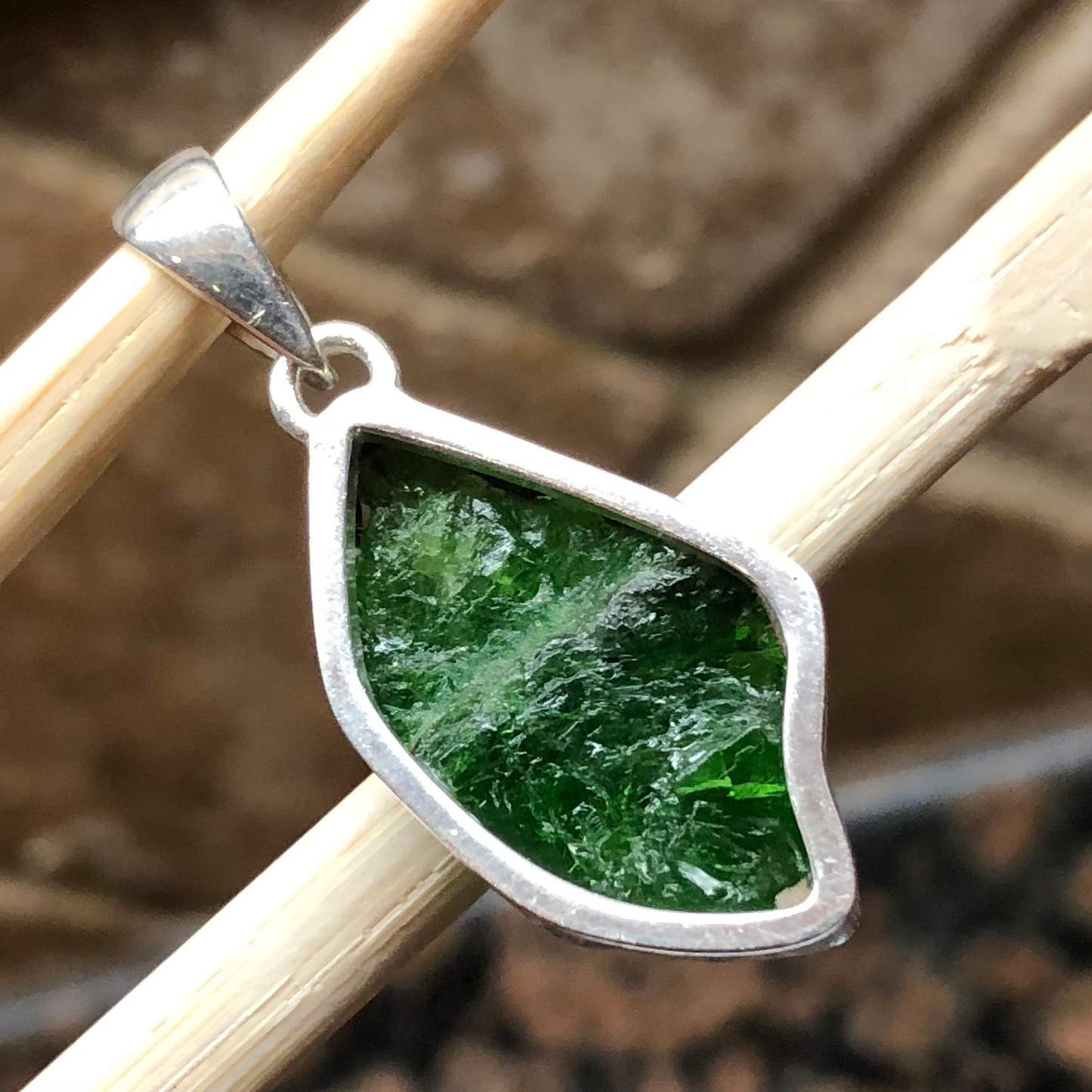 Natural Chrome Diopside 925 Sterling Silver Pendant 35mm - Natural Rocks by Kala