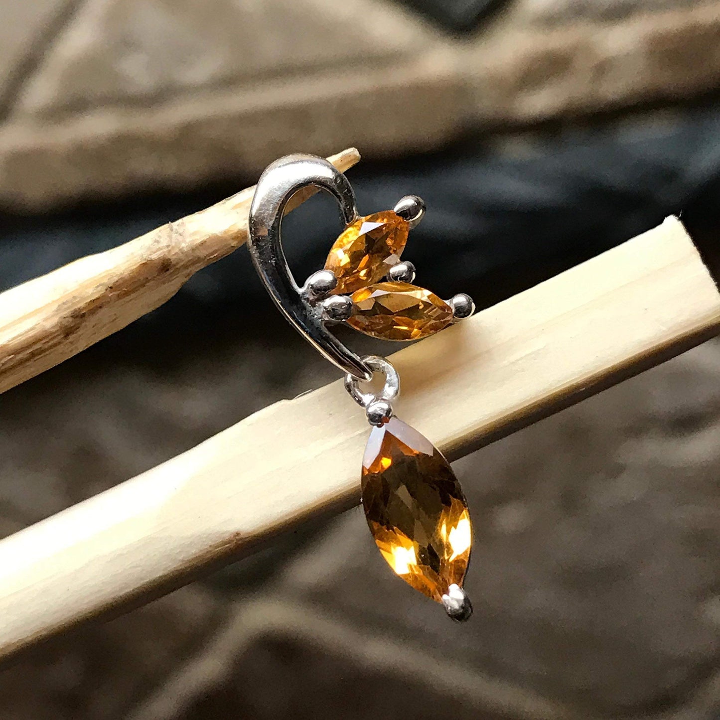 Natural 1.5ct Golden Citrine 925 Solid Sterling Silver Pendant 22mm - Natural Rocks by Kala