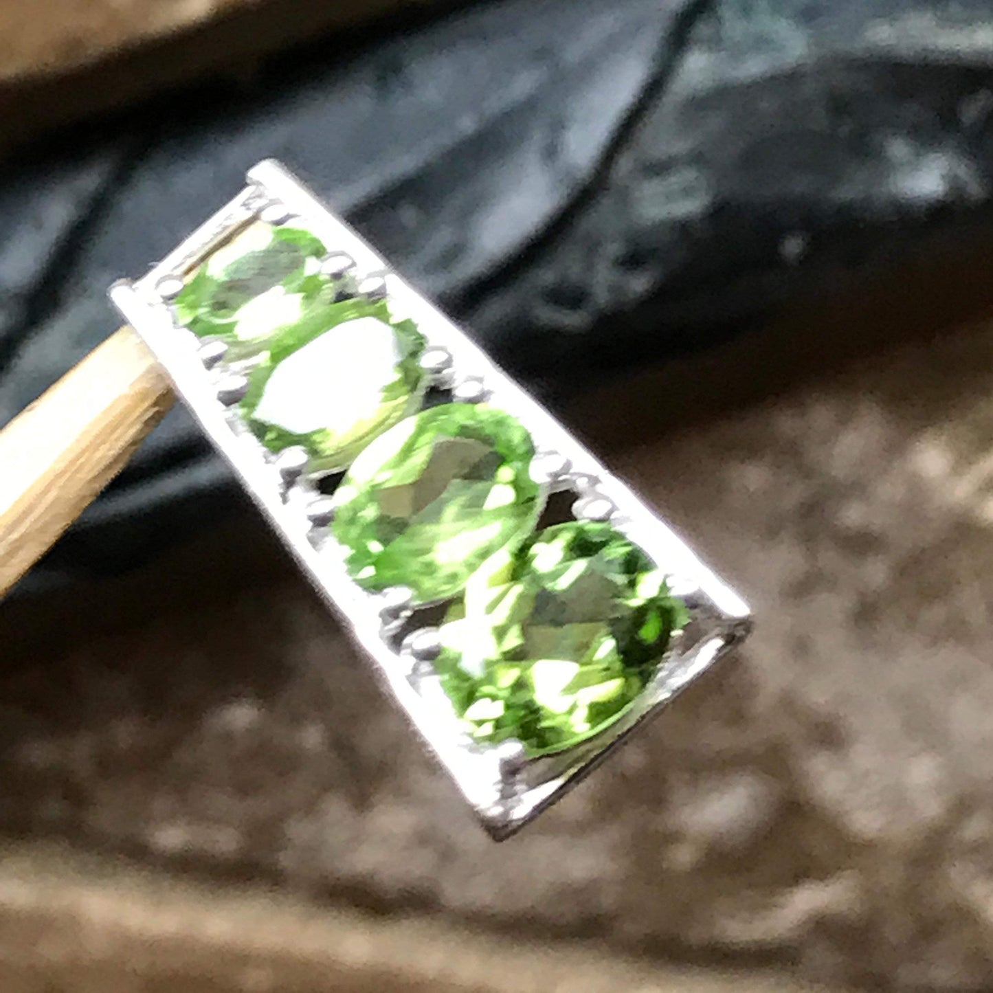 Natural 2.5ct Apple Green Peridot 925 Solid Sterling Silver Designer Pendant 20mm - Natural Rocks by Kala