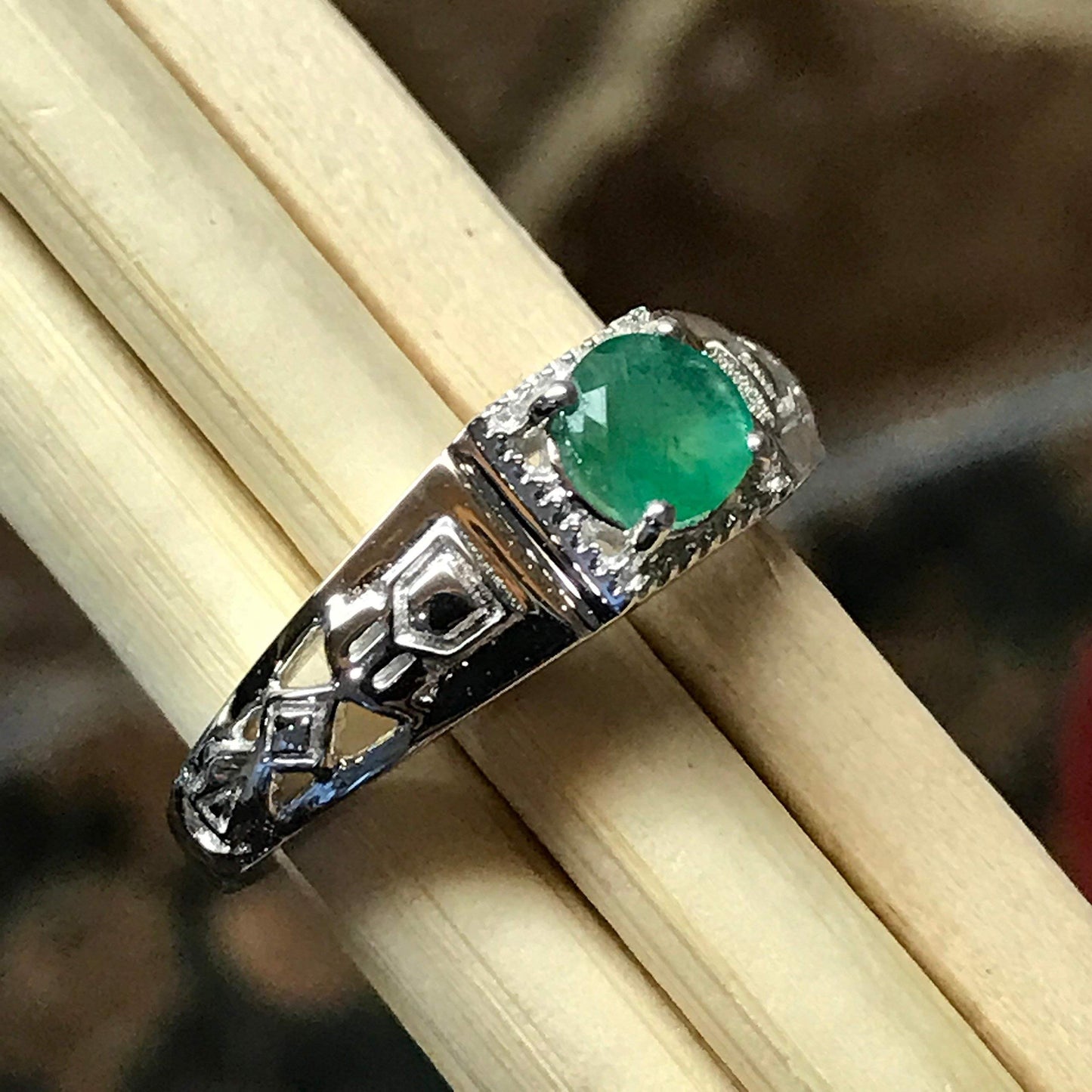 Natural Green Emerald 925 Solid Sterling Silver Unisex Engagement Ring Size 6, 7, 8, 9 - Natural Rocks by Kala
