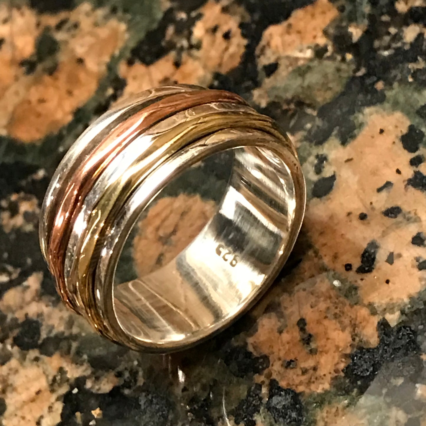 Textured, Hammered spinner wide band 925 Solid Sterling Silver Unisex Ring 6, 7, 8, 9 - Natural Rocks by Kala