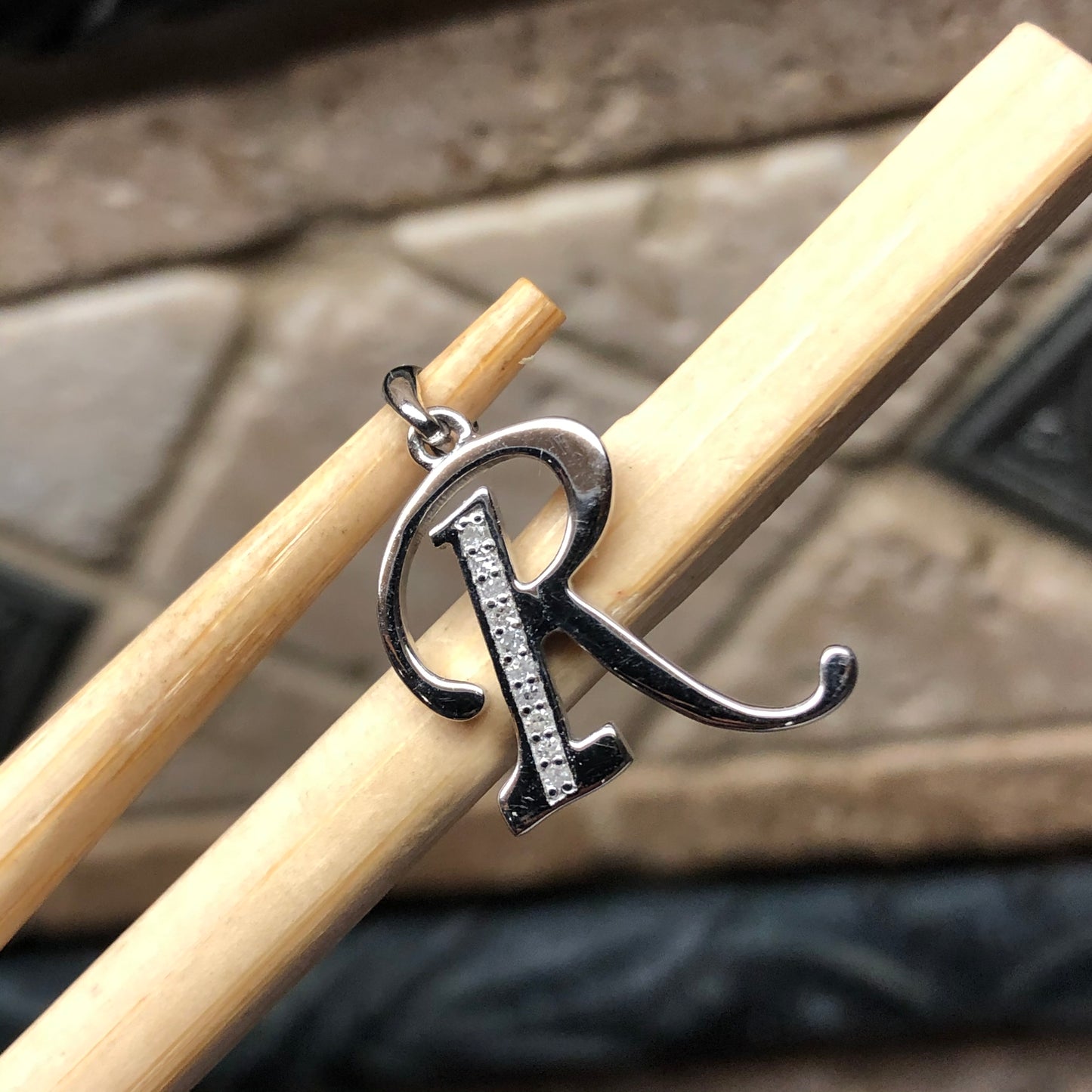 Natural White Diamond 925 Sterling Silver R pendant 20mm - Natural Rocks by Kala