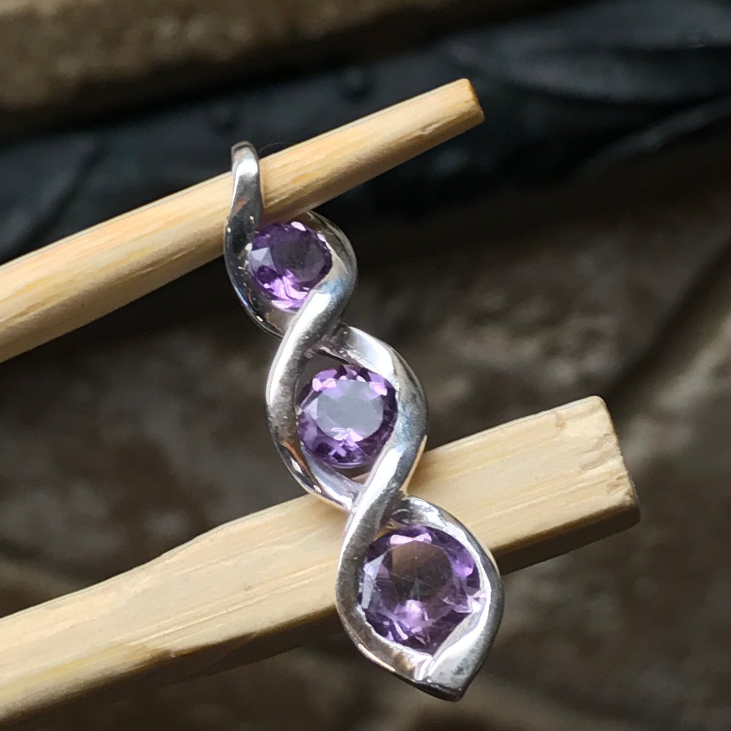 Natural 2.5ct Amethyst 925 Solid Sterling Silver Pendant 28mm - Natural Rocks by Kala