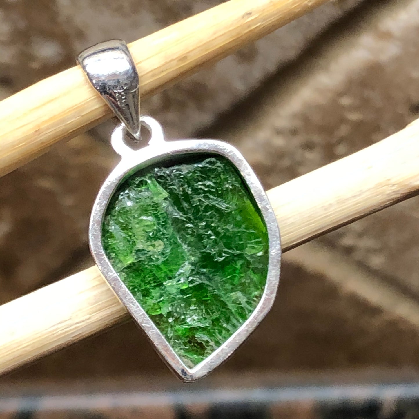 Natural Chrome Diopside 925 Sterling Silver Cluster Pendant 25mm - Natural Rocks by Kala