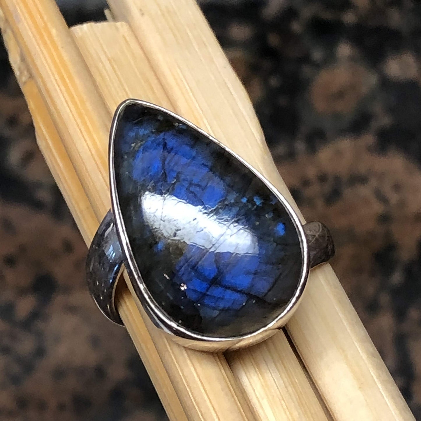Natural Blue Labradorite 925 Solid Sterling Silver Ring Size 9