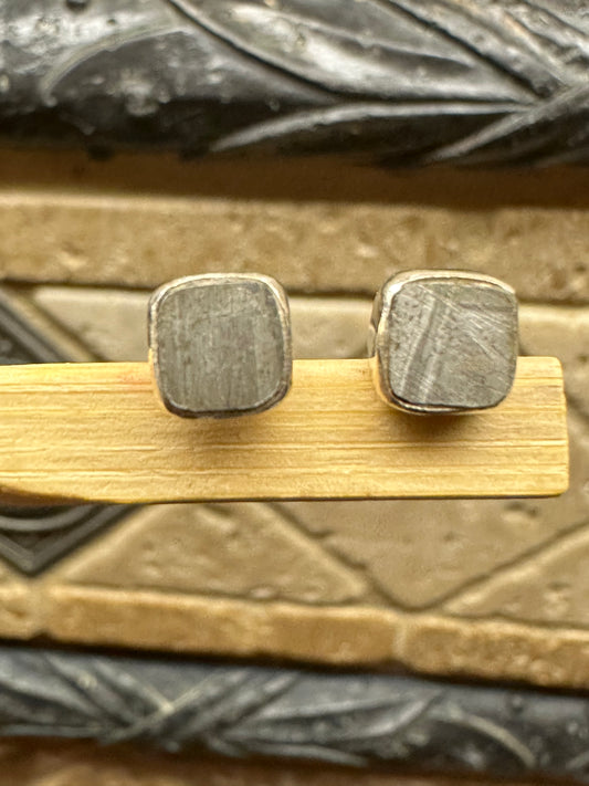 Natural Muonionalusta Meteorite Sweden 925 Solid Sterling Silver Earrings 6mm