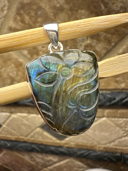 Natural Blue Labradorite 925 Sterling Silver Pendant 30mm