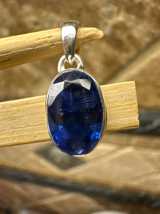 Natural Royal Blue Kyanite 925 Solid Sterling Silver Pendant 18mm