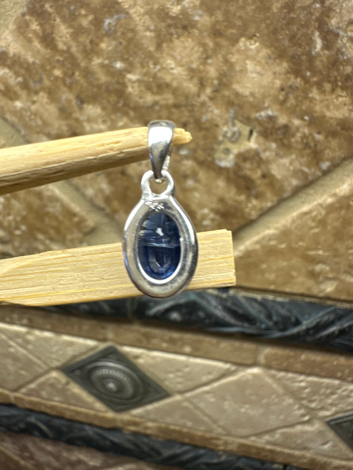 Natural Royal Blue Kyanite 925 Solid Sterling Silver Pendant 18mm