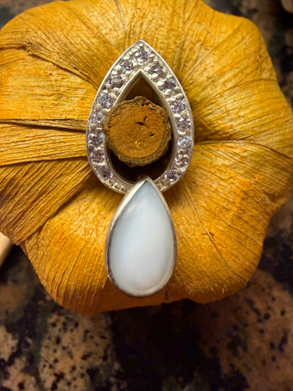 Natural Mother of Pearl 925 Solid Sterling Silver Pendant 25mm - Natural Rocks by Kala