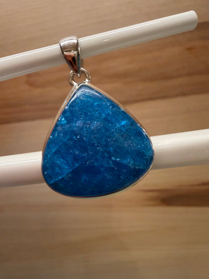 Genuine Neon Blue Apatite 925 Solid Sterling Silver Pendant 30mm