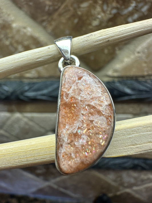 Natural Sunstone 925 Solid Sterling Silver Sparkling Pendant 30mm
