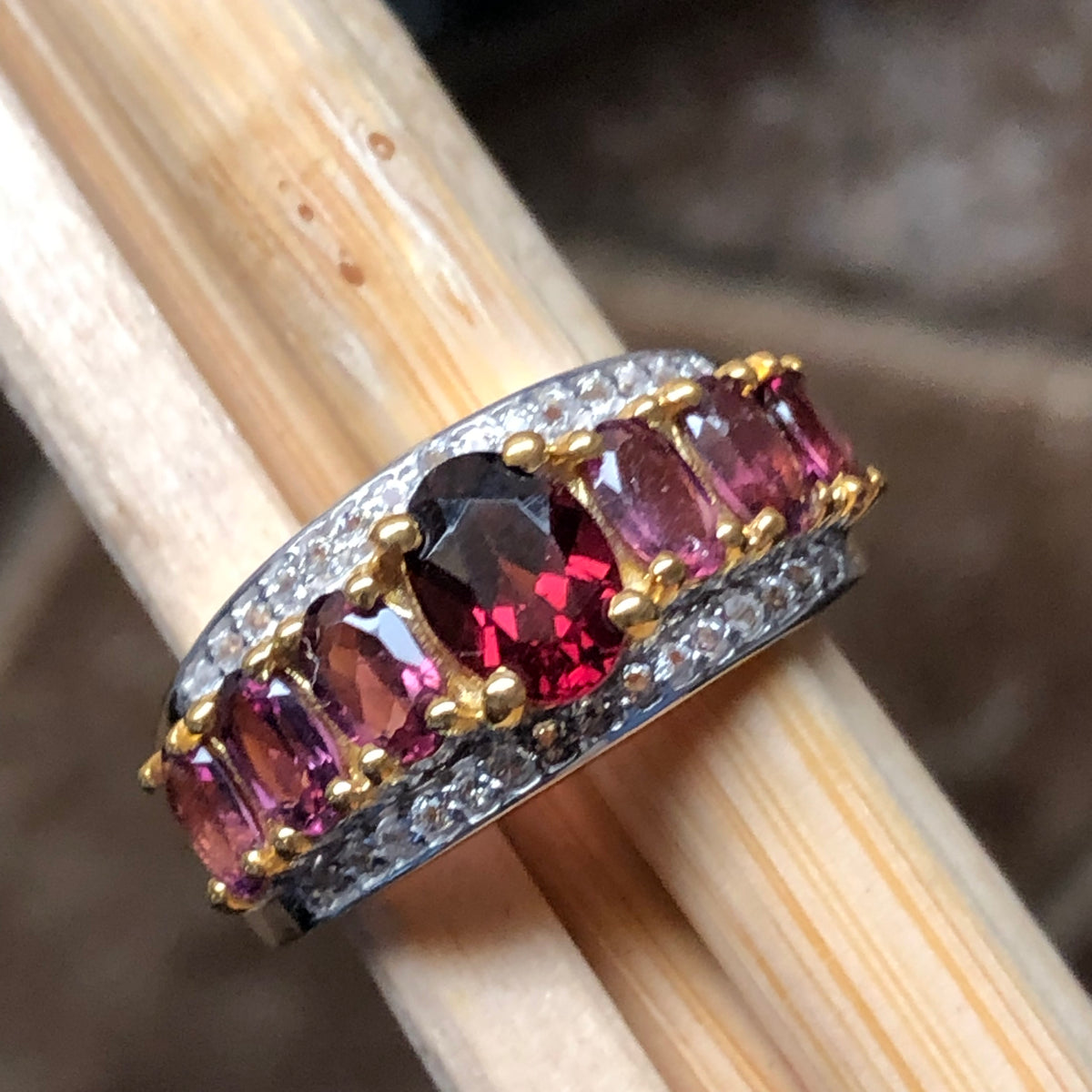 Anillo de plata de ley con baño de oro amarillo de 14 quilates y granate rodolita natural de 2,5 qt, tallas 5, 6, 7, 8, 9