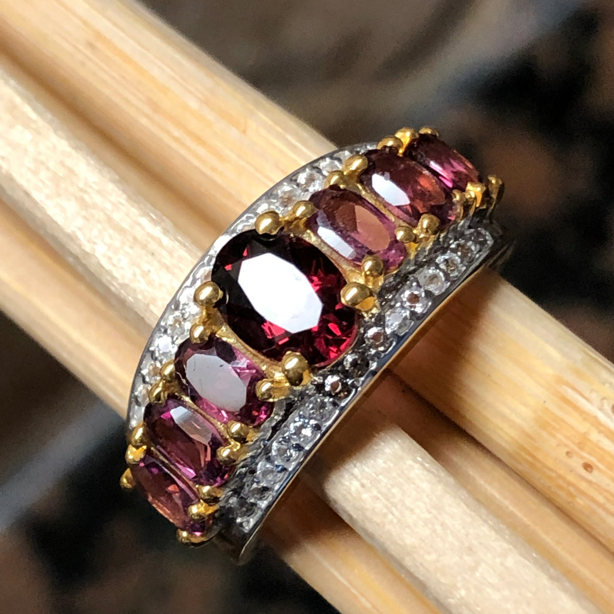 Anillo de plata de ley con baño de oro amarillo de 14 quilates y granate rodolita natural de 2,5 qt, tallas 5, 6, 7, 8, 9