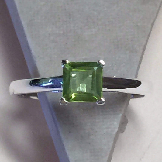 Natural 1ct Peridot 925 Solid Sterling Silver Ring Size 6, 7, 8, 9 - Natural Rocks by Kala