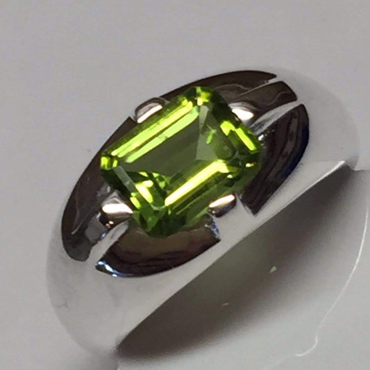 Natural 2ct Green Peridot 925 Solid Sterling Silver Unisex Ring Size 6, 8 - Natural Rocks by Kala