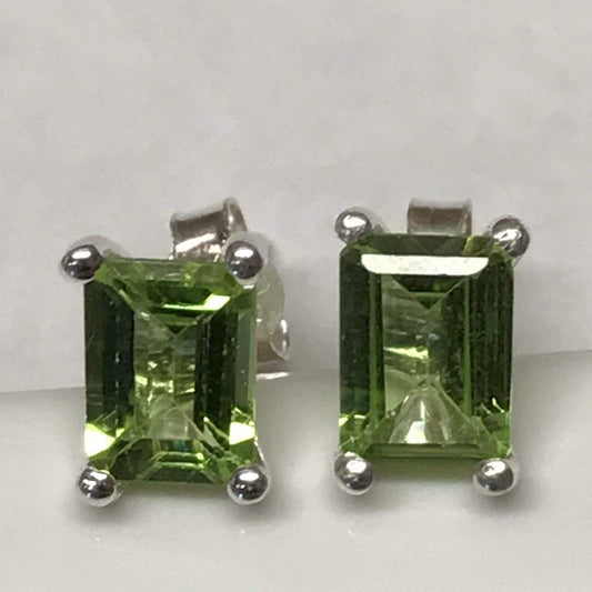 Natural 1.5ct Apple Green Peridot 925 Solid Sterling Silver Stud Earrings 7mm - Natural Rocks by Kala