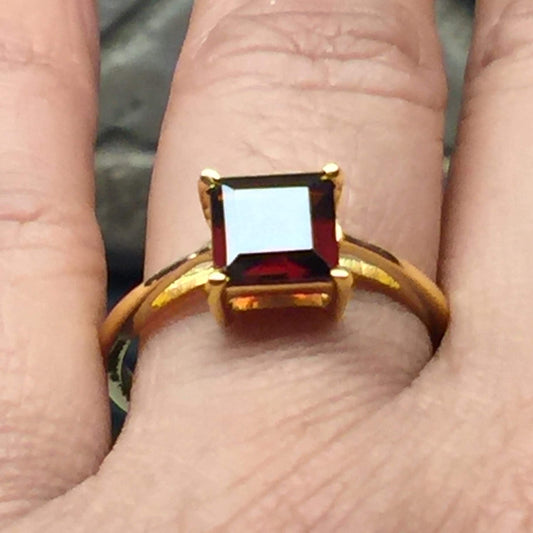 Natural 1.5ct Pyrope Garnet 14K Yellow Gold Vermeil Over Sterling Silver Ring Size 6.75, 7.75 - Natural Rocks by Kala