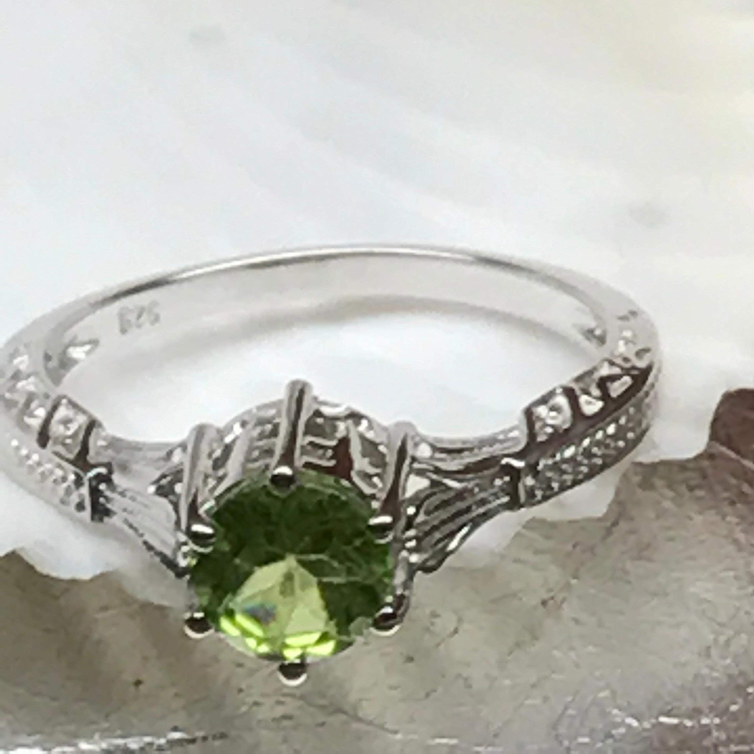 Genuine 1ct Green Peridot 925 Solid Sterling Silver Engagement Ring Size 5, 6, 7, 8, 9 - Natural Rocks by Kala