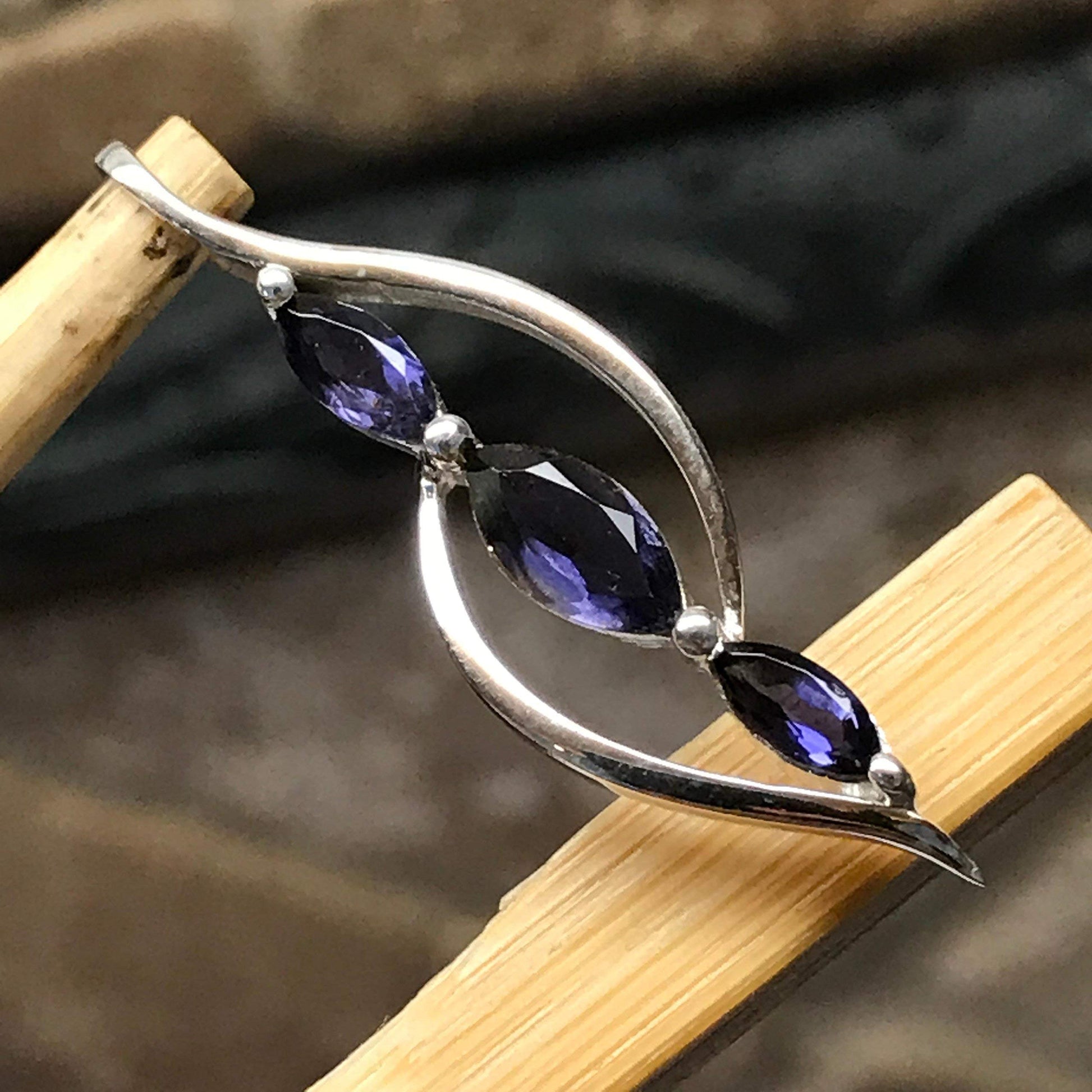 Natural 1.5ct Iolite 925 Solid Sterling Silver Pendant 32mm - Natural Rocks by Kala