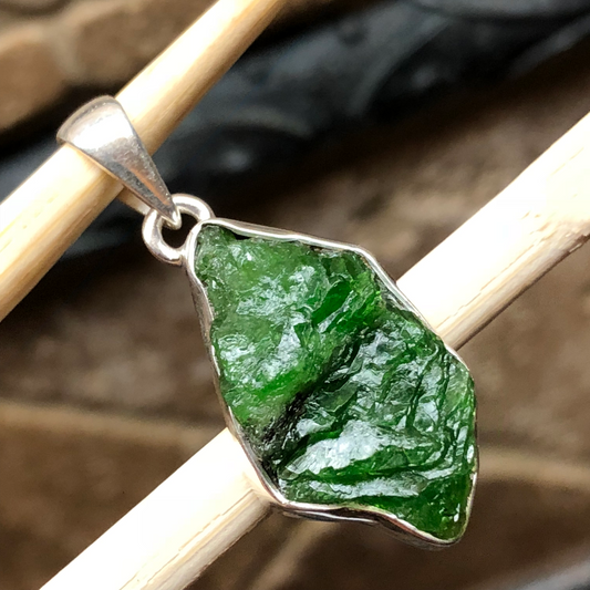 Natural Chrome Diopside 925 Sterling Silver Pendant 35mm - Natural Rocks by Kala