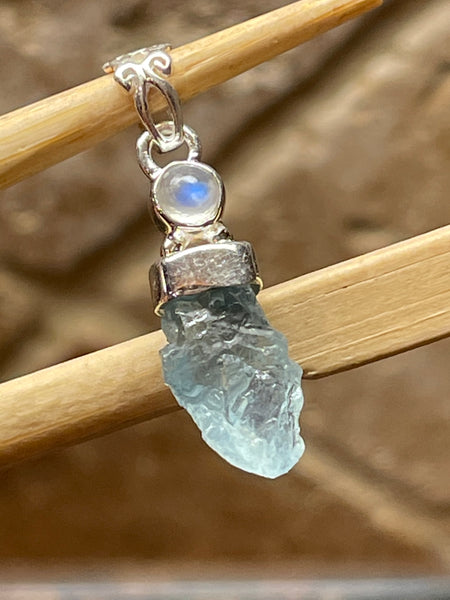 Buy QIVA NINE Natural Raw Blue Aquamarine - Sea Stone Rough Crystal Gemstone  Dainty Women Pendant Necklace, Chakra Healing Crystals, Birthstone, Silver  Plated Chain 18 inch at Amazon.in