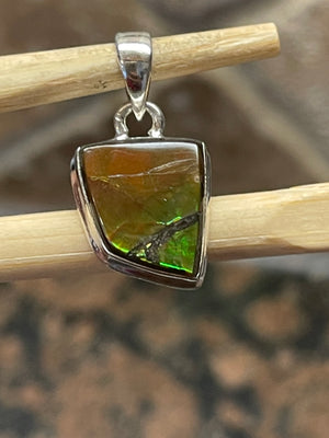 Natural Canadian Ammolite 925 Solid Sterling Silver Healing Stone Pendant 25mm - Natural Rocks by Kala