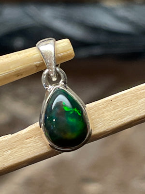 Genuine Chalama Black Opal 925 Solid Sterling Silver Pendant 18mm - Natural Rocks by Kala