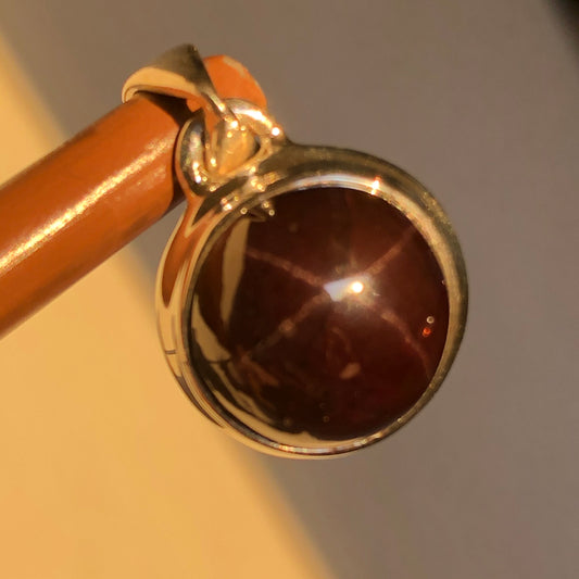 Natural Star Garnet, 4 Pointed Star Garnet 925 Solid Sterling Silver Pendant 25mm - Natural Rocks by Kala